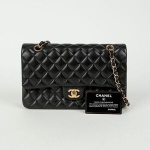 Classic Medium Shoulder Bag